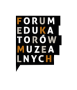 Logotyp składa się z czarnego pola - prostokąta o nieregularnym kształcie. Na całej powierzchni napis kolorową czcionką: Forum Edukatorów Muzealnych.  